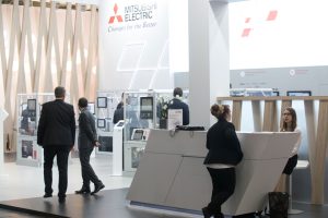 Mitsubishi_Electric_EMO_2017_3